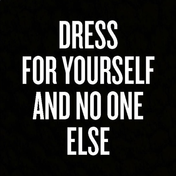 Dress poster - Picture 1 of 1